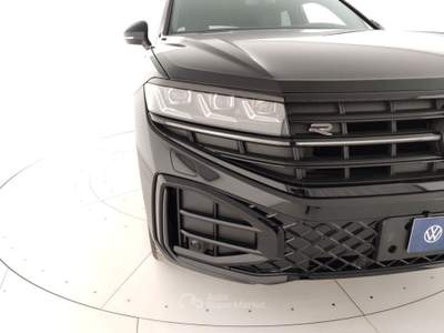 Volkswagen Touareg 3.0 V6 TDI SCR 170kW R-Line Final Edit Nero usata Massa