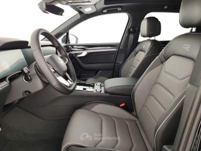 Volkswagen Touareg 3.0 V6 TDI SCR 170kW R-Line Final Edit Nero usata Massa