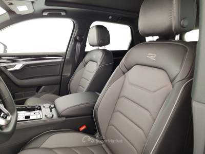 Volkswagen Touareg 3.0 V6 TDI SCR 170kW R-Line Final Edit Nero usata Massa