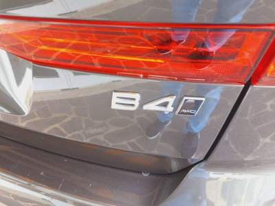 Volvo XC60 B4 (d) AWD Geartronic Business Plus Grigio usata Camino al Tagliamento