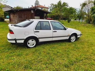 Saab 9000 i turbo 16 cat 5 porte CSE Bianco usata Camino al Tagliamento