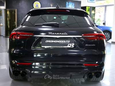 Maserati Grecale Modena mhev 330 cv AWD auto Nero usata Modica