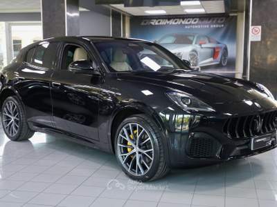 Maserati Grecale Modena mhev 330 cv AWD auto Nero usata Modica