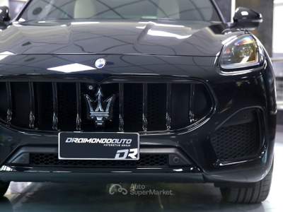 Maserati Grecale Modena mhev 330 cv AWD auto Nero usata Modica