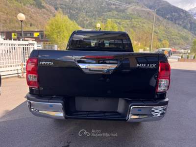 Toyota Hilux A/T 4WD 48V 4 porte Double C usata Sonico