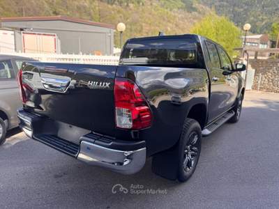Toyota Hilux A/T 4WD 48V 4 porte Double C usata Sonico