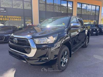 Toyota Hilux A/T 4WD 48V 4 porte Double C usata Sonico