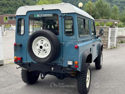 Land Rover Defender Hard-top usata Sonico