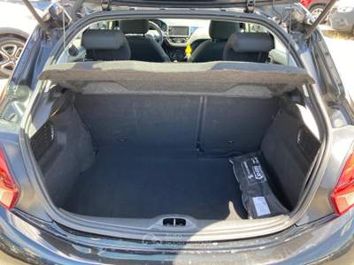 Peugeot 208 1° serie PureTech 82 5 porte Active Nero usata Sinalunga