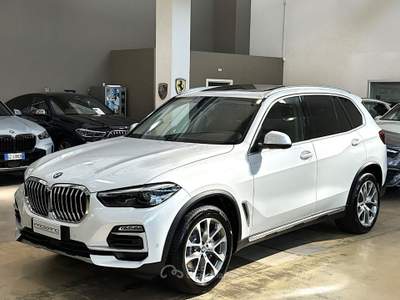 BMW X5 xdrive30d xLine-Tetto-Head Up-Camera 360-Keyless Rosso usata Paderno Dugnano