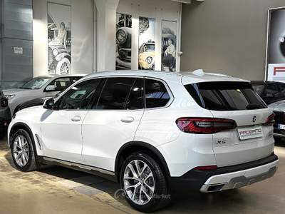 BMW X5 xdrive30d xLine-Tetto-Head Up-Camera 360-Keyless Rosso usata Paderno Dugnano