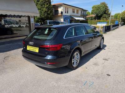 Audi A4  2.0 TDI 122CV S tr. Bus. Sport Nero usata Mirano