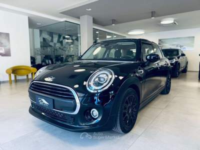 MINI Clubman 5p 1.5 75cv Nero usata San Michele Salentino MINI Clubman 5p 1.5 75cv Nero usata San Michele Salentino