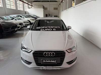 Audi A3  1.6 TDI clean diesel Ambition Bianco usata Parabiago