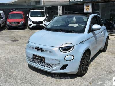 Fiat 500e 500 La Prima 3+1 Blu/Azzurro usata Rosta