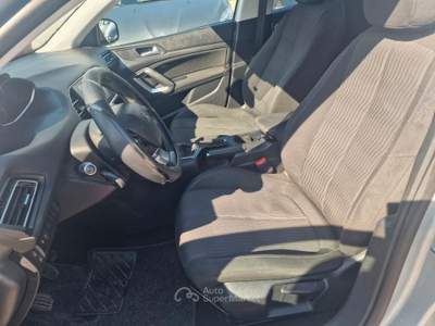 Peugeot 308 S&S SW Business usata Torre Annunziata