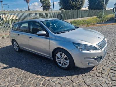 Peugeot 308 S&S SW Business usata Torre Annunziata