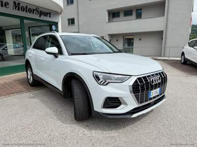 Audi Q3 Q3 SPB 40 TDI quattro S tr. Ident. Black Bianco usata CALDONAZZO