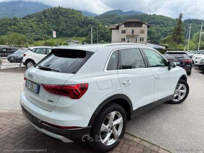 Audi Q3 Q3 SPB 40 TDI quattro S tr. Ident. Black Bianco usata CALDONAZZO