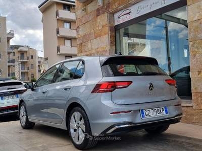 Volkswagen Golf DSG SCR Style Grigio usata Altamura
