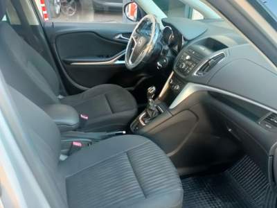 Opel Zafira Tourer 2.0 CDTi 110CV Elective Argento usata Valenzano