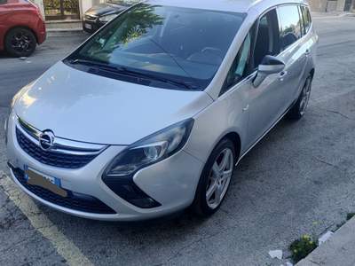 Opel Zafira Tourer 2.0 CDTi 110CV Elective Argento usata Valenzano