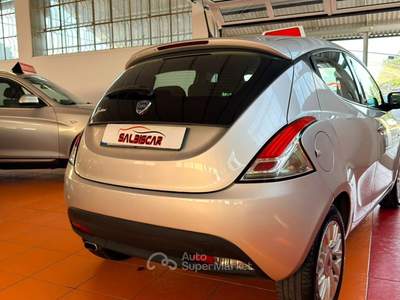 Lancia Ypsilon 5 porte S&S Gold Grigio usata Vercelli