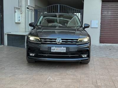Volkswagen Tiguan SCR DSG 4MOTION Advanced BMT R-LINE 150 cv Grigio usata SANTERAMO IN COLLE