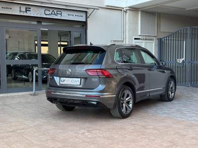 Volkswagen Tiguan SCR DSG 4MOTION Advanced BMT R-LINE 150 cv Grigio usata SANTERAMO IN COLLE