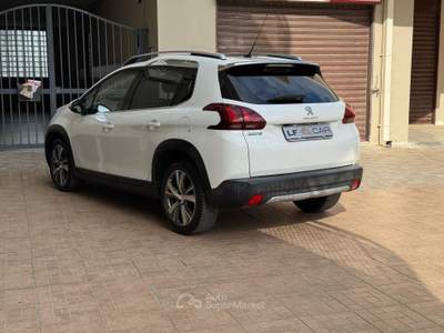 Peugeot 2008 110 cv EAT6 S&S Allure Bianco usata SANTERAMO IN COLLE