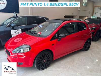 Fiat Grande Punto Punto 1.4GPL 95CV **STILE ABARTH** Rosso usata Gravina in Puglia Fiat Grande Punto Punto 1.4GPL 95CV **STILE ABARTH** Rosso usata Gravina in Puglia