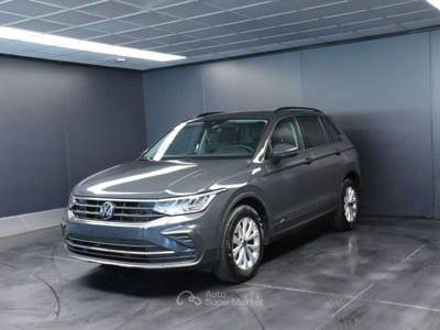 Volkswagen Tiguan 2.0 TDI 150 CV SCR DSG Life Grigio usata Dolo