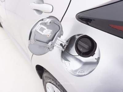 Toyota Yaris Miglior prezzo garantito e consegna in pochi giorni Grigio usata Reggio nell'Emilia