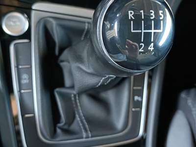 Volkswagen Golf Golf 1.6 r line , distributore fatta usata Almè