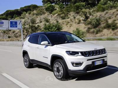 Jeep Compass  - compass 2.0 mjt limited 4wd 140cv auto my19 Grigio usata Salerno