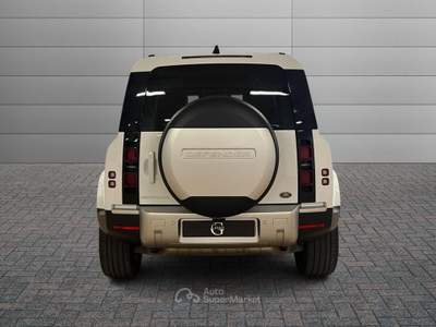 Land Rover Defender Defender 110 2.0 si4 hse awd 300cv 7p.ti auto Bianco usata Cuneo