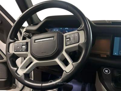 Land Rover Defender Defender 110 2.0 si4 hse awd 300cv 7p.ti auto Bianco usata Cuneo