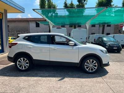 Nissan Qashqai Qashqai 1.2 DIG-T Acenta Bianco usata Castiglione delle Stiviere
