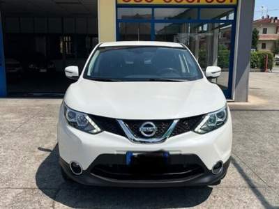 Nissan Qashqai Qashqai 1.2 DIG-T Acenta Bianco usata Castiglione delle Stiviere