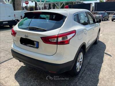 Nissan Qashqai Qashqai 1.2 DIG-T Acenta Bianco usata Castiglione delle Stiviere