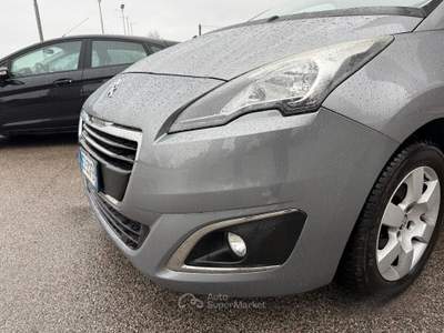 Peugeot 5008 1.6 Diesel 7 posti usata Chiarano