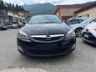 Opel Astra Sports Tourer Cosmo usata Omegna