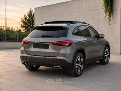 Mercedes-Benz GLA 200 d Automatic Sport Grigio usata Casarano