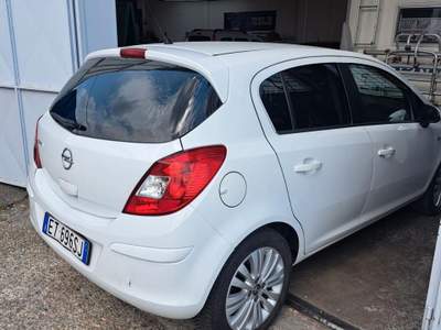 Opel Corsa porte Edition usata San Secondo di Pinerolo
