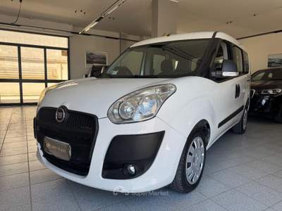 Fiat Doblò 1.6 Mjt 16V Emotion Bianco usata Andria Fiat Doblò 1.6 Mjt 16V Emotion Bianco usata Andria