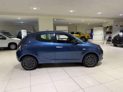 Lancia Ypsilon Ypsilon 2023 1.0 firefly hybrid Gold Blu/Azzurro usata Savona
