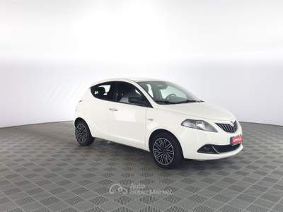 Lancia Ypsilon Ypsilon 1.0 FireFly 5 porte S&S Hybrid Gold Bianco usata Verona