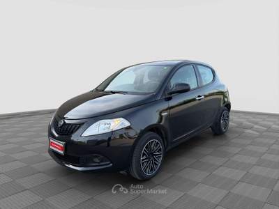 Lancia Ypsilon Ypsilon 1.0 FireFly 5 porte S&S Hybrid Silver Nero usata Verona
