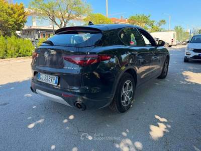 Alfa Romeo Stelvio 2.2 Turbodiesel 190 CV AT8 Q4 Super Business Nero usata Senigallia