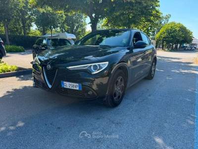 Alfa Romeo Stelvio 2.2 Turbodiesel 190 CV AT8 Q4 Super Business Nero usata Senigallia
